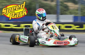 Ή παραγγείλτε τηλεφωνικά στο 210 6037112. 7 5 Apo 12 Gia Odhghsh Kart Sto Speed Park Mia Apo Tis Megalyteres Pistes Kart Ths A8hnas 840m Ston Aspropyrgo