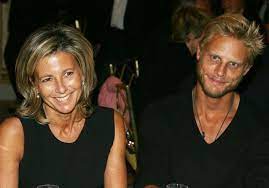 Magnifique blond aux yeux bleus, arnaud et la journaliste semblaient éperdument. Arnaud Lemaire Claire Chazal Portrait D Une Journaliste Culte Elle