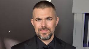 🐓 — Envil ✩‧₊˚ (@darkwillowz)