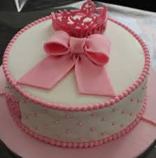 Princess Diana S Birthday Cake With Tiara In Fondant Cake Decadent Desserts Princess Diana Birthday