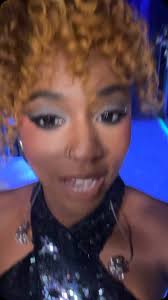 WE ARE LIVE RIGHT NOW AND VOTING IS OPEN! And closes at the last commercial  break… #AMERICANIDOL, WAYS TO VOTE, VOTE 10 TIMES BY TEXTING 6 TO 21523,  VOTE IO TIMES ON AMERICANIDOL.COM, VOTE 10 TIMES ON ...