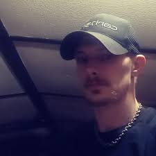 Derek Castle (@derkieodwb) • Instagram photos and videos