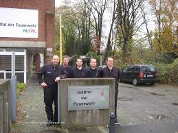 Es ist mit rund 180 beschäftigten und ca. Www Feuerwehr Lohmar De Fortbildungsseminar Fur Gruppenfuhrer Am Idf Nrw