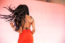 The most popular human hair to use is micro braids wet and wavy, and it comes in many different brands and qualities. 7 Types Of Kanekalon Hair For Braids Hairstylists And Editors Love Allure