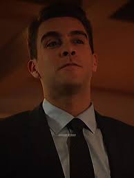 Prometheus: Edits y Análisis de Personajes en Arrow