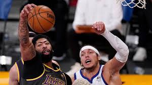 Denver nuggets vs los angeles lakers. Davis Scores 25 As Short Handed Lakers Defeat Nuggets 93 89 Abc News