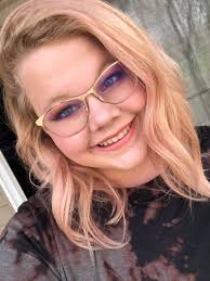 Just had an amazing reading with Wayne Almond I've never laughed so much  what a lovely soul with amazing energy. I've definitely come away with a  lot to think about. Thank you