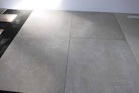 Feinsteinzeug fliesen sind sehr kompakt, hart und vor allem nicht porös. Betonoptik Fliesen In Grau 61 5 X 61 5 Keramik Feinsteinzeug Beton Innen