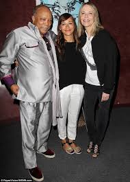 Maybe you would like to learn more about one of these? Quincy Jones Daughter Rashida And Ex Wife Peggy Lipton Turn Out For Premiere Daily Mail Online