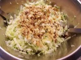 Rezept Spitzkohlsalat Mit Mandeln Bild Nr 6 Spitzkohlsalat Kohlsalat Salat