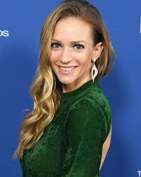 Andrea joy cook est l'une des héroïnes les plus populaires d'esprits criminels. 70 Brewster Cook Ideas Aj Cook Paget Brewster Criminal Minds