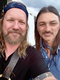 Chicagoland! We out here 🏙️🏙️ See y'all tonight in Des Plaines at Des  Plaines Theatre We hit at 8 and there's good seats left