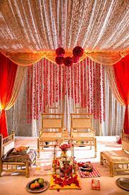 An Ultra Sophisticated Traditional Indian Wedding At The Heldrich Hotel In New Brunswick Indian Wedding Decorations Wedding Mandap Traditional Indian Wedding