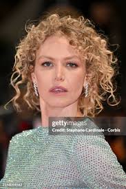 285 Penelope Mitchell Photos Stock Photos, High-Res Pictures, and Images