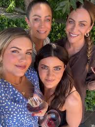 Eliza and Liberty (@elizaandliberty) • Instagram photos and videos