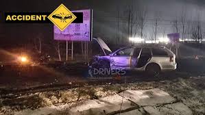 Anularea permisului de conducere, plus plata unor daune morale. Fotogalerie Accident Rutier In LanÈ› In Municipiul Satu Mare Mai Multe MaÈ™ini Implicate