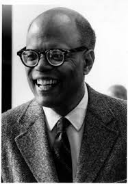 TRANSLATING THEORY INTO PRACTICE: ECONOMIC ADVISORS IN GHANA