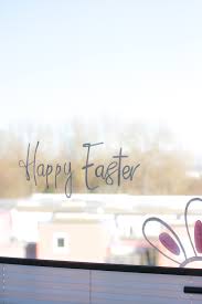 So ist das malen am fenster mit dem kreidemarker kinderleicht und das ergebnis ist einfach genial! Fensterbilder Vorlagen Happy Easter Fur Ostern Kati Make It