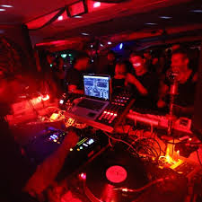 Deck 7 kasela, kassel, hesene, vācija deck 7 darba laiks deck 7 adrese deck 7 telefons deck 7 foto naktsklubs. Stream N Emand Woods At Beatconnection Unten Kassel By Snork Enterprises Listen Online For Free On Soundcloud