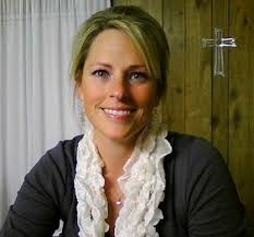 Crystal Whetzel's Instagram, Twitter & Facebook