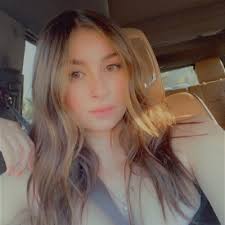 Ri (@rileyyyyfuller)