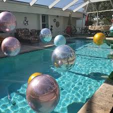 Maybe you would like to learn more about one of these? Birthday Pool Party Decoration With Floating Helium Balloons And Organic Backdrop Video Pool Birthday Party Pool Party Decorations Party Swimming Pool