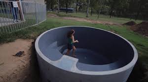 Welcome, we are a concrete pre cast / pre fabricated australian plunge pools. Plungie Arena 3 5 Metre Round Plunge Pool Youtube