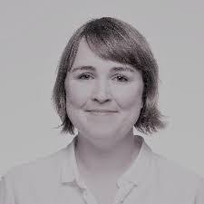 Laura Benfield's Instagram, Twitter & Facebook