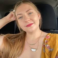 Alyson Henry's Instagram, Twitter & Facebook