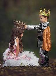 الرجل تاج على رأس المرأة والتاج لا تحمله إلا الملكة ضعها ملكة على قلبك تضعك تاجا على رأسها victorian dress flower girl dresses dresses