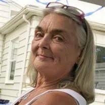 Elizabeth Quillen's Instagram, Twitter & Facebook