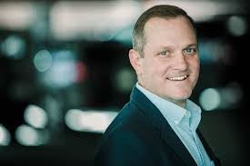 Karl Baer's Instagram, Twitter & Facebook