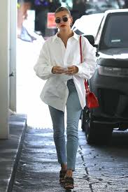Her street style is an inspiration for millennial and gen z women alike, and they're surprisingly easy to copy. Hailey Rhode Bieber Street Style 01 24 2020 Celebmafia
