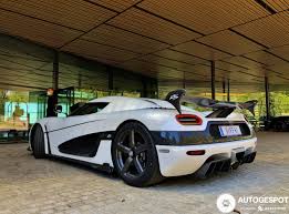Moving outside to the wheels koenigsegg has continued its heavy use of aluminum to construct 19 in wheels in the front and 20 in wheels in the back. Koenigsegg Agera Rs 21 July 2020 Autogespot