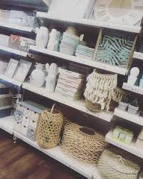 Objets De Decoration Tendance De Chez Gifi Gifi Officiel Home Homedeco Homedecor Homesweethome Decoration Decorating Salon Decor Decor Entryway Tables
