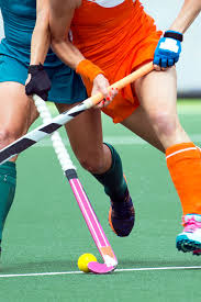 L a federación internacional de hockey (fih) ha anunciado este viernes que terrassa y amsterdam serán la sedes de la próxima edición del campeonato del mundo femenino de hockey. Hockey Femenino Consejo