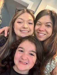 Albert Loera's Instagram, Twitter & Facebook