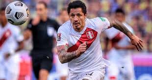 Equador and peru will lock horns this thursday (24 june) in the copa américa. Figura Y Asistidor Mira Las Mejores Imagenes De Lapadula En El Peru Vs Ecuador Fotos Ovacion Corporacion Deportiva