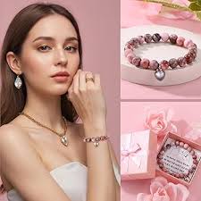 Amazon.com: Best Friend Birthday Gifts for Women Self Care Package, Funny  Friendship Gifts for Friends Female Bestie BFF Sisters, Mothers Day Gift  for Mom Her Wife Girlfriend, Unique Spa Gift Baskets :