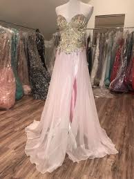 Pin By Emily Lites On Scarlett Anne S Boutique Formal Dresses Prom Dresses Dresses