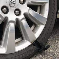 Run Flat Tires Doing The Job Bridgestone Driveguard Runflat Tires Mobility Flat Tire Bridgestone Tyre Shop