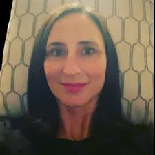 Yesterday, I celebrated six incredible years at Netflix! It's been an  amazing journey of innovation, growth, and exciting changes. I'm grateful  for the talented team and the opportunities to learn…