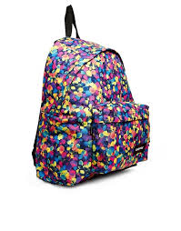 La plupart des sacs eastpak sont garantis 30 ans : Eastpak Pak R Sac A Dos Matelasse Avec Imprime Petales Multicolores Asos