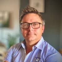 40+ "Phil Minnaar" profiles