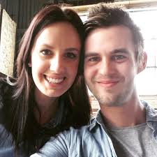 Simone (@Simone_N_Turner)