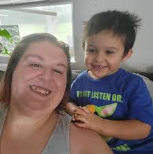 Savannah Holder's Instagram, Twitter & Facebook