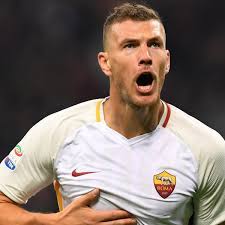 Forvet pozisyonunda görev yapan oyuncu, serie a kulüplerinden roma'da forma giymektedir. Edin Dzeko I Don T Run I Don T Give My Best Come On That Is A Joke Roma The Guardian