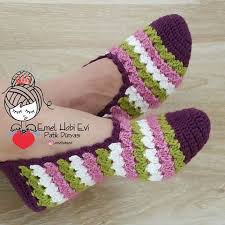 Patik Dunyasi Handmade Socks Emelhobievi Instagram Photos And Videos Crochet Slippers Crochet Slipper Pattern Crochet Shoes