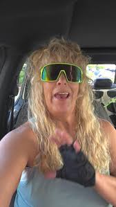 #happyfriday😎 ##youwokeupbreathing #thanksgorwatchingme  #pullyourbootstrapsup #error #keepyourchinup  #thingscanonlygosofardownuntiltheygosidewaysorup #naturalvitamind  #unabletocatchrays😎 ...