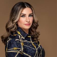 مبارك عليكم الشهر الفضيل، وتقبل الله طاعاتكم وأعانكم الله على صيامه وقيامه‏ 